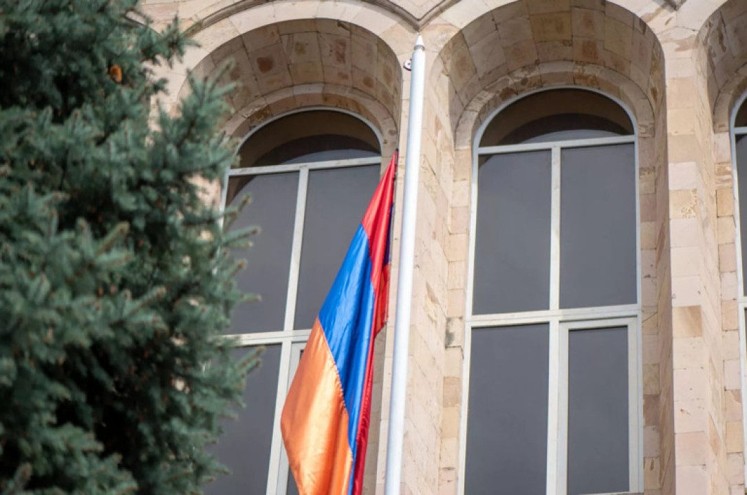 Պատմությանը հայտնի են բազմաթիվ դեպքեր, երբ սոփեստները պետություններ են քանդել, և Հայաստանը միակն ու բացառիկը չէ։